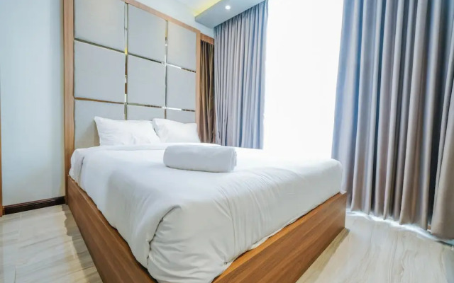 Strategic Location 2Br Gallery West Apartment