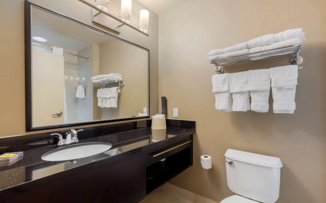 Best Western Plus Miami Airport North Hotel & Suites