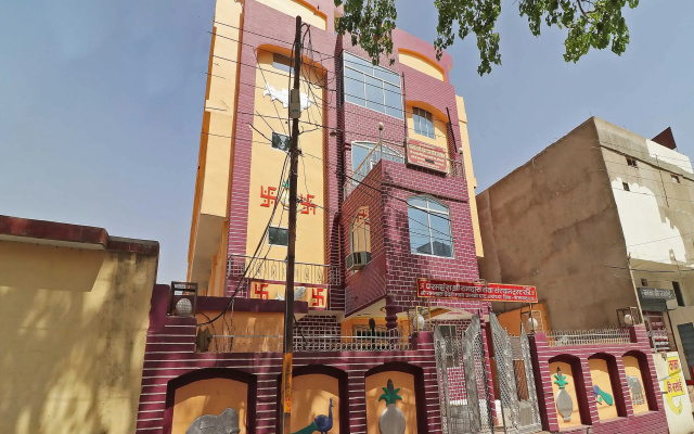 Oyo flagship 38000 Vaidehi Bhawan