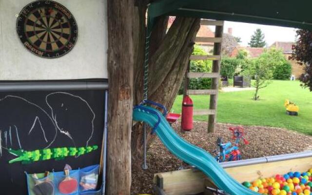 Rew Farm Country & Equestrian Accommodation