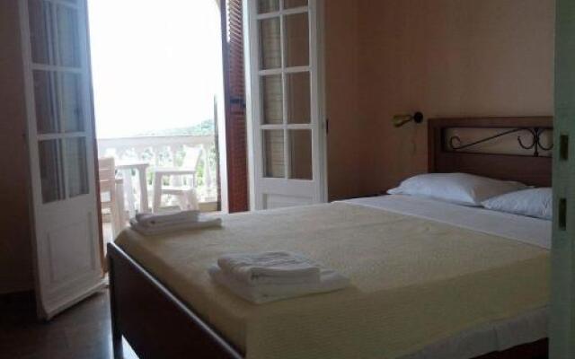 Mentis Apartments
