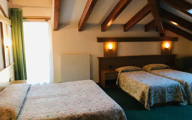 Hotel Santoni