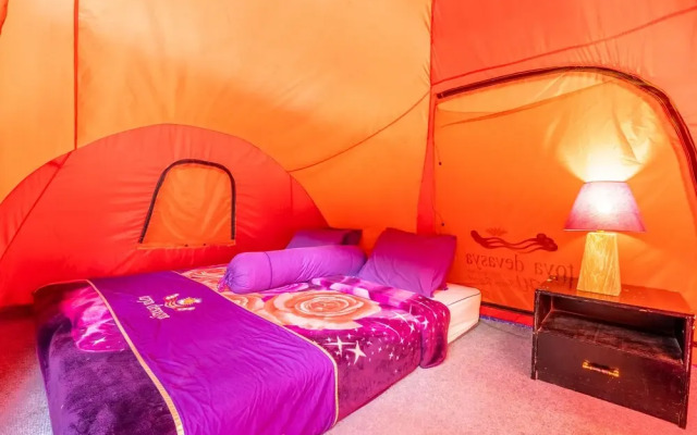 Hiker's Camp at Toya Devasya