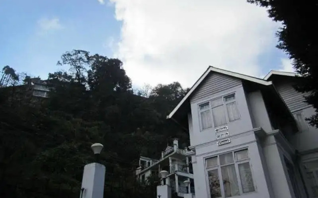 Villa Everest