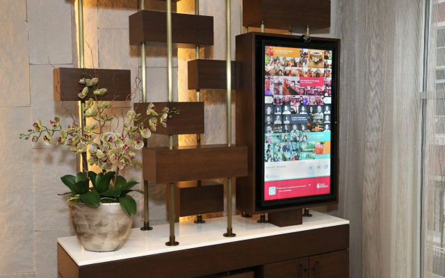 Hotel Indigo Naperville Riverwalk by IHG