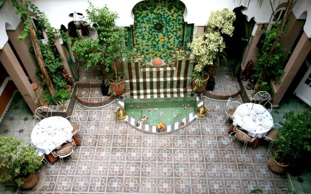 Riad L'Arabesque