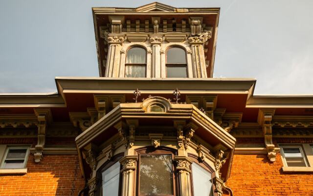 Rosemont Inn Bed & Breakfast