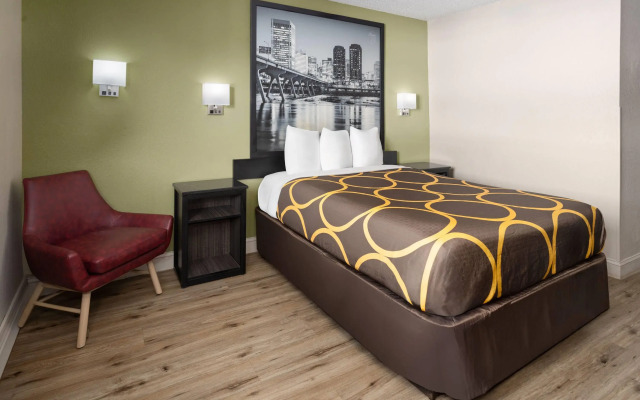 Super 8 by Wyndham Richmond Midlothian Turnpike