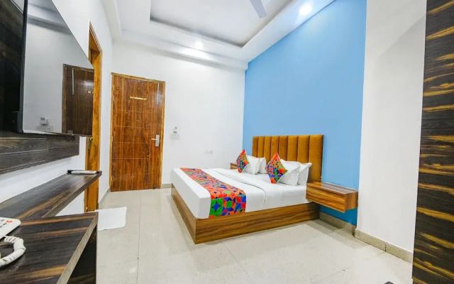 Fabhotel Radiant Blu