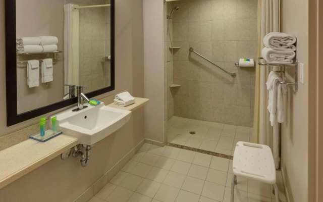 Niagara  Fallsview Hotel & Suites