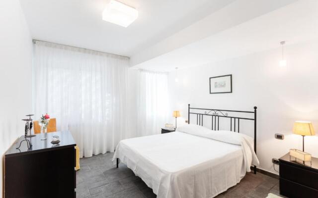 Penelope Seaview Apartment
