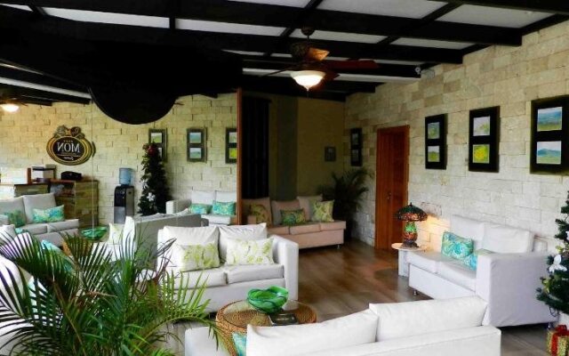 MON Hotel Boutique
