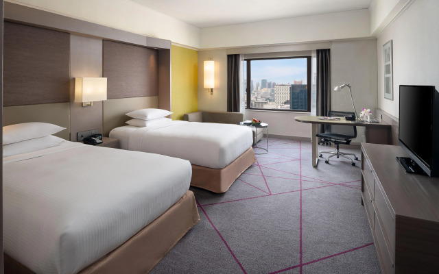 Crowne Plaza Bangkok Lumpini Park by IHG
