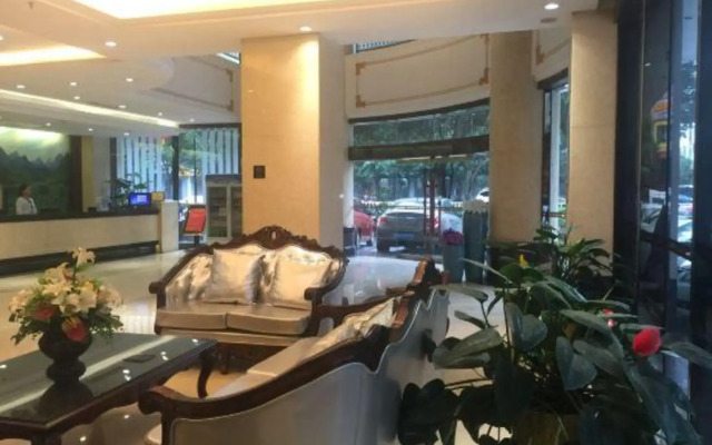 Prince Hotel