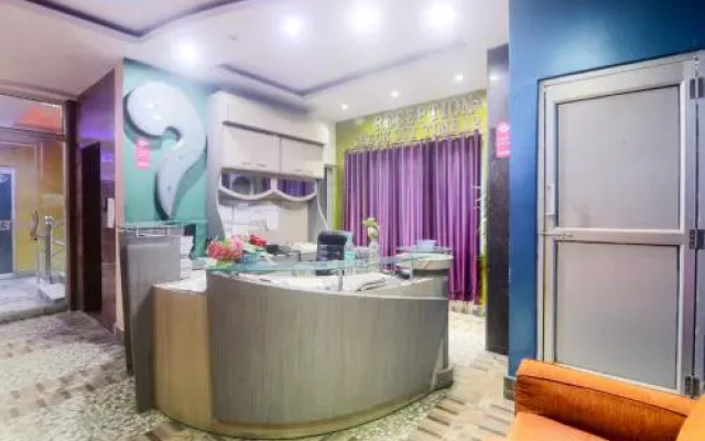 OYO 26984 Hotel Sky Star