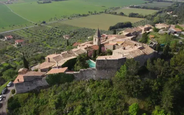 Chateau Montfort
