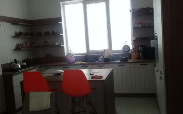 Guesthouse On Ashimbaeva 23