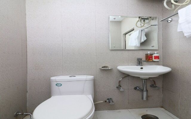 Oyo Flagship 29055 Megha Inn Charbagh