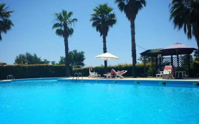 Charming and romantic refuge with secret garden