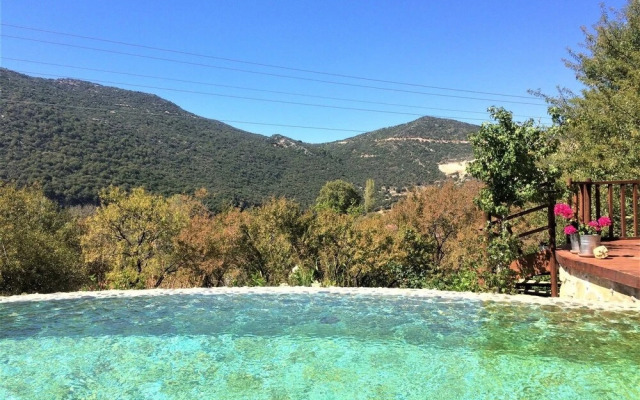 Villa Badem by Akdenizvillam