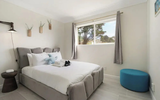 Cozy 2BR Mountain View Private Deck