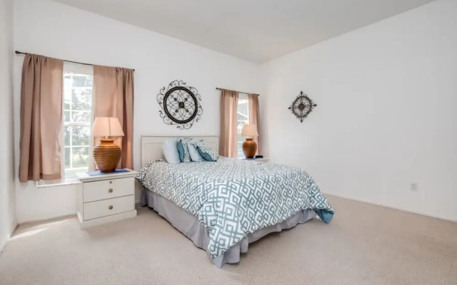 Hampton Lakes 435