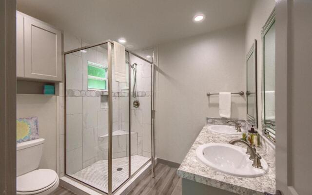 Down River Haus Ld 727 Home