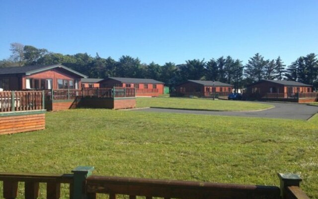 Stunning 4 Bedlog Cabin in Kerrykeel - Sleeps 10