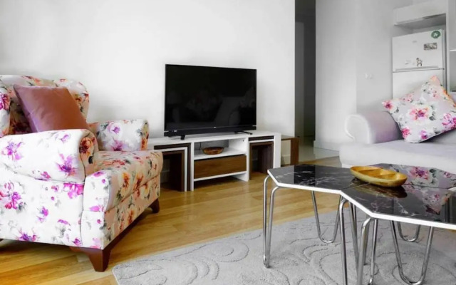 Cozy Flat Near the Istanbul Airport in Bahcesehir