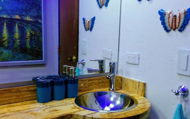 Comfort Relaxing In Blue. San Antonio