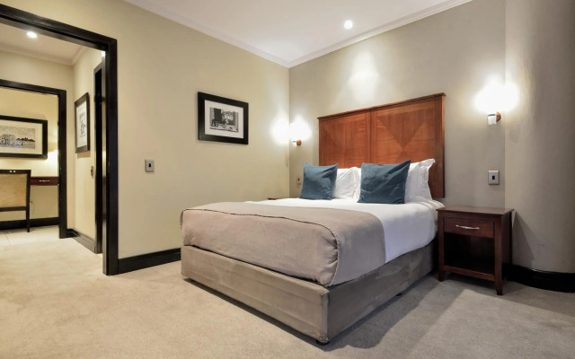 Raphael Penthouse Suites