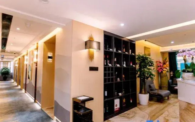 Moshang Huakai Art Hotel