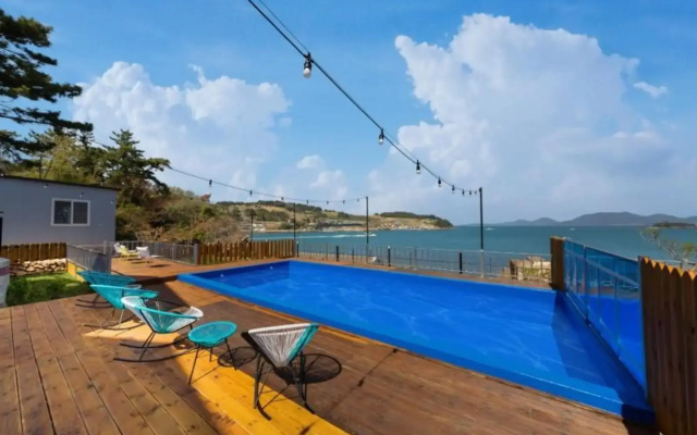 Yeosu Blue Marine Pension