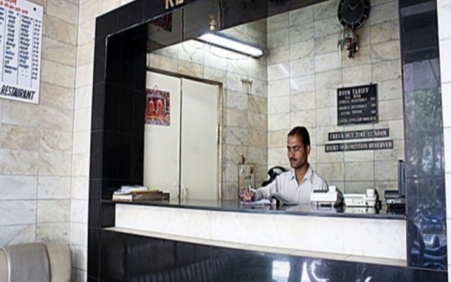East Lite Hotel