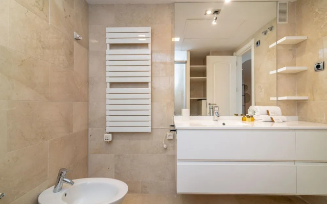 Comfy And Stylish Puerto Banus Apartment