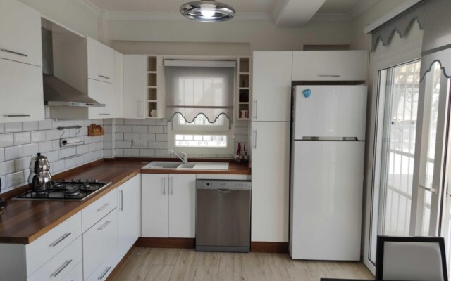 Flat 600 m to Beach With Sea View in Bodrum