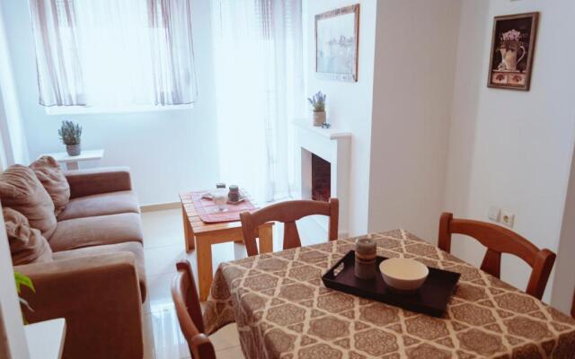 Sun Βy Τhe Sea 100m from the beach