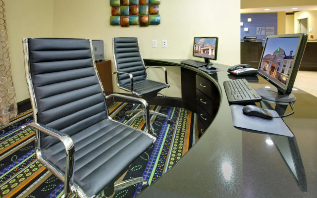 Holiday Inn Express & Suites Covington by IHG