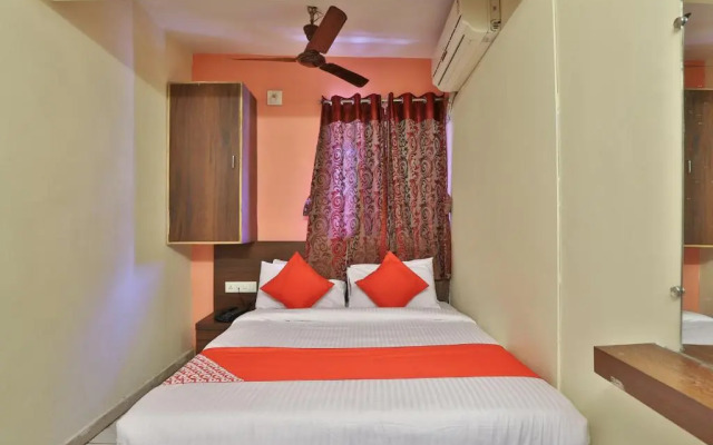 OYO Rooms Maninagar Station 3