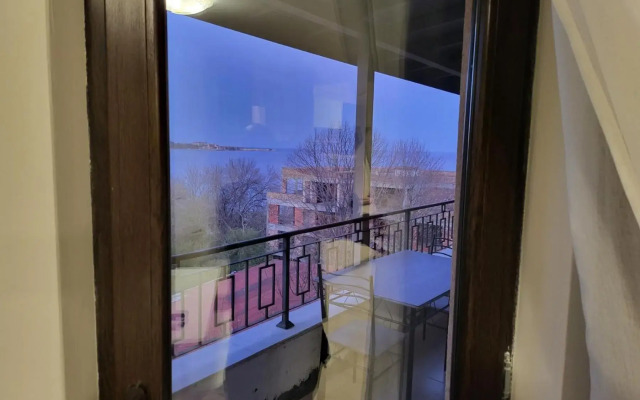 Apartment on the beach 2