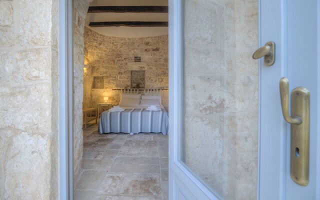 Trullo Pagliaro Cisternino by Typney