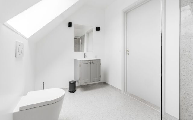 Majestic 300m2 Apartment