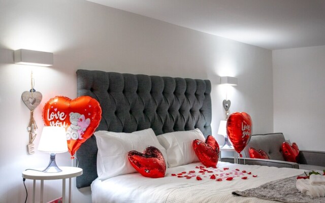 Dealhouse Apartments 1