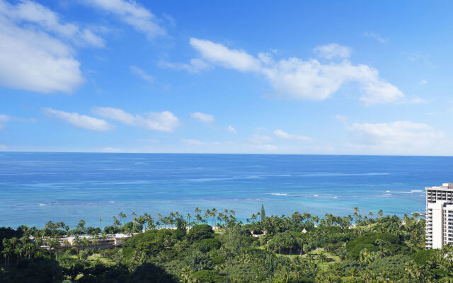 The Ritz-Carlton Residences, Waikiki Beach