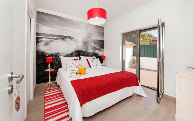 Beachouse - Surf, Bed & Breakfast