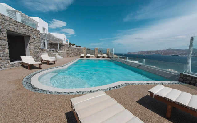 Luxury House with with Jetted Tub & Sea View 3AB