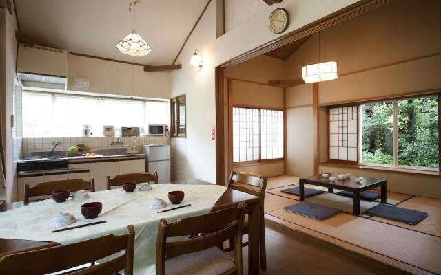 Izumigo Hotel Ambient Izukogen Cottage – Guest Rooms – Ito