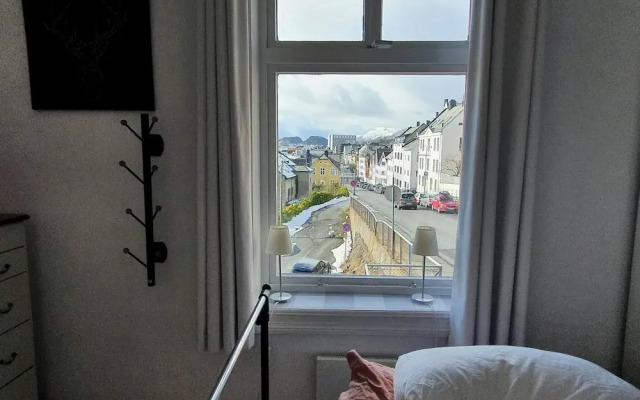 Cozy, Central, Ocean View