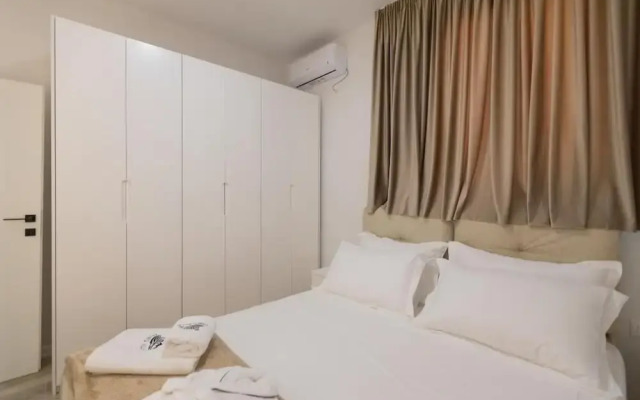Zani's Villa