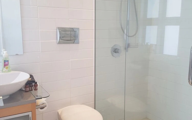 Waimahana Apartment 13